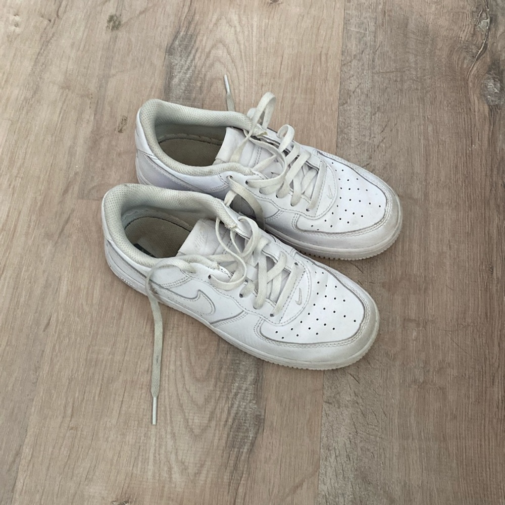 Nike little kids Force 1 LE Triple White 1.5